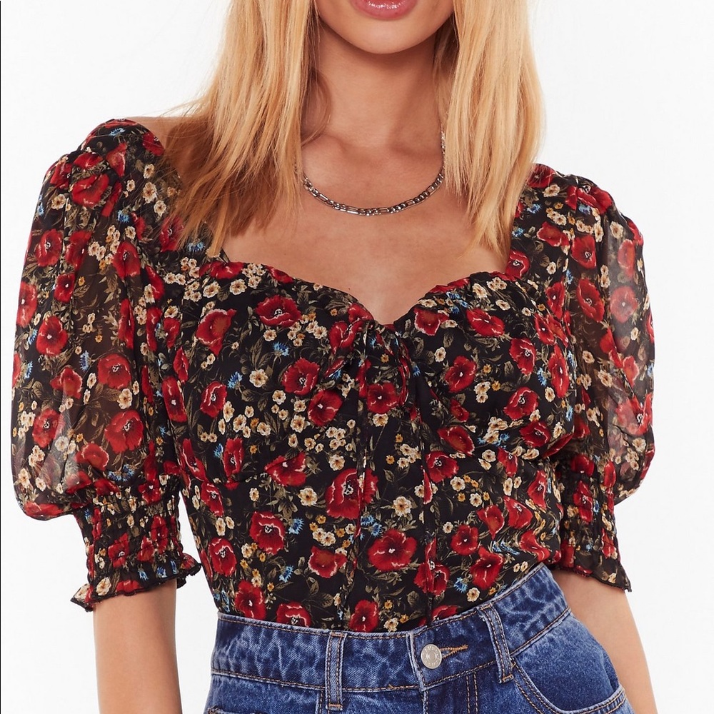 NWOT Sky Full of Song Floral Puff Sleeve Blouse